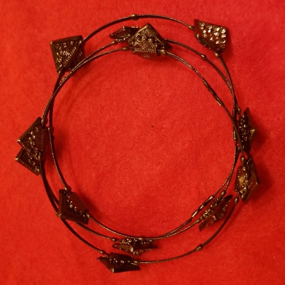 Authentic Seasonal Whispers Bracelet Set of 3 Stackable. - Picture 4 of 6